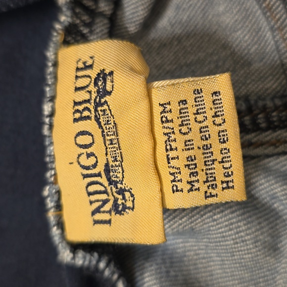 2 Petite Medium Jessica Simpson and Indigo Blue Maternity Boot Cut Jeans Bundle - Picture 10 of 13